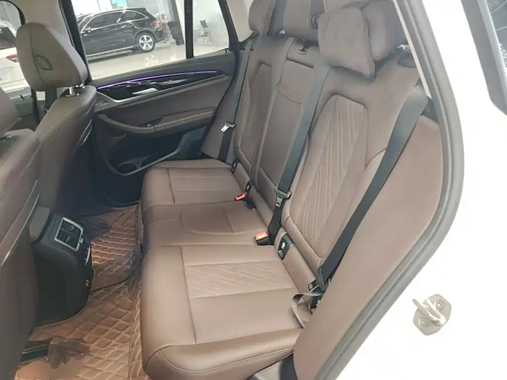 BMW X3 — миниатюра 17