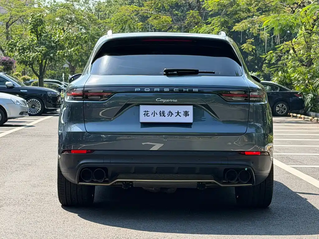 Porsche Cayenne — миниатюра 8