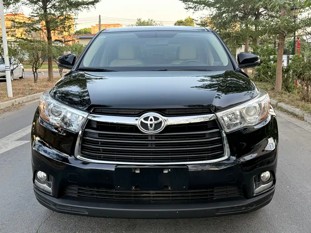 Toyota Highlander — миниатюра 2