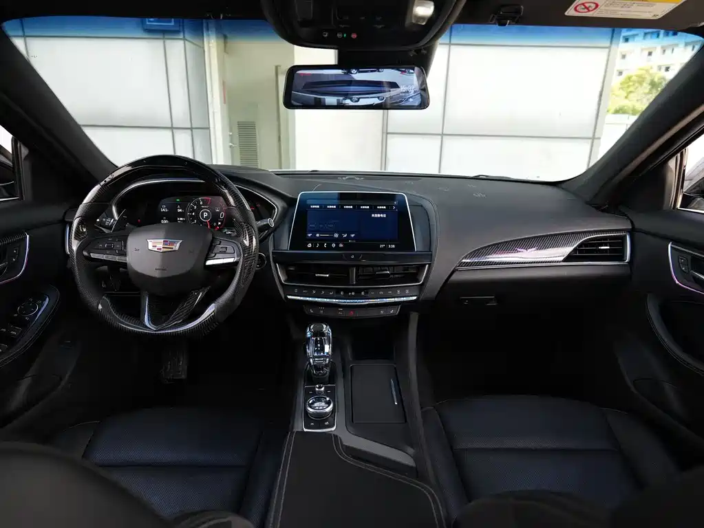Cadillac CT5 — миниатюра 7
