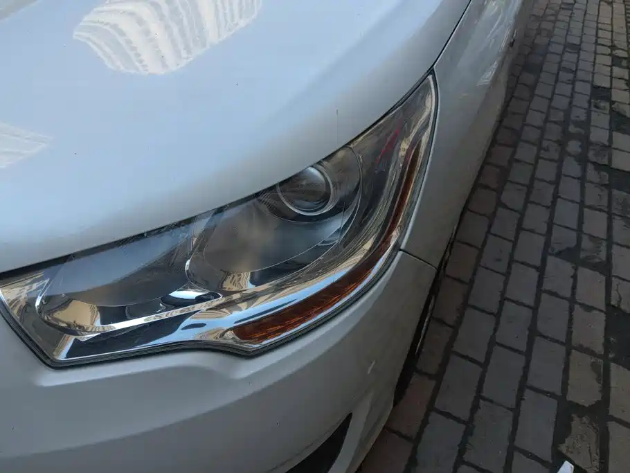 Citroen C4L — миниатюра 5