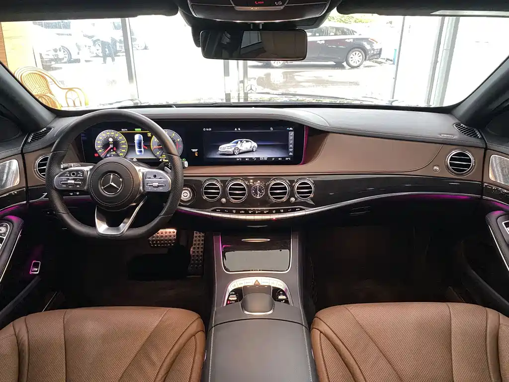 Mercedes-Benz S-Class — миниатюра 12
