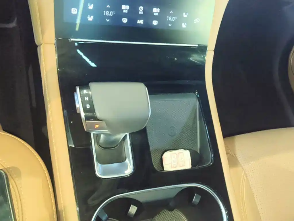 Li Auto Li ONE — миниатюра 14