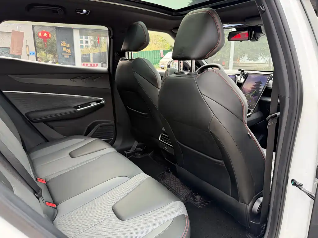 GEELY AUTOMOBILE BOYUE