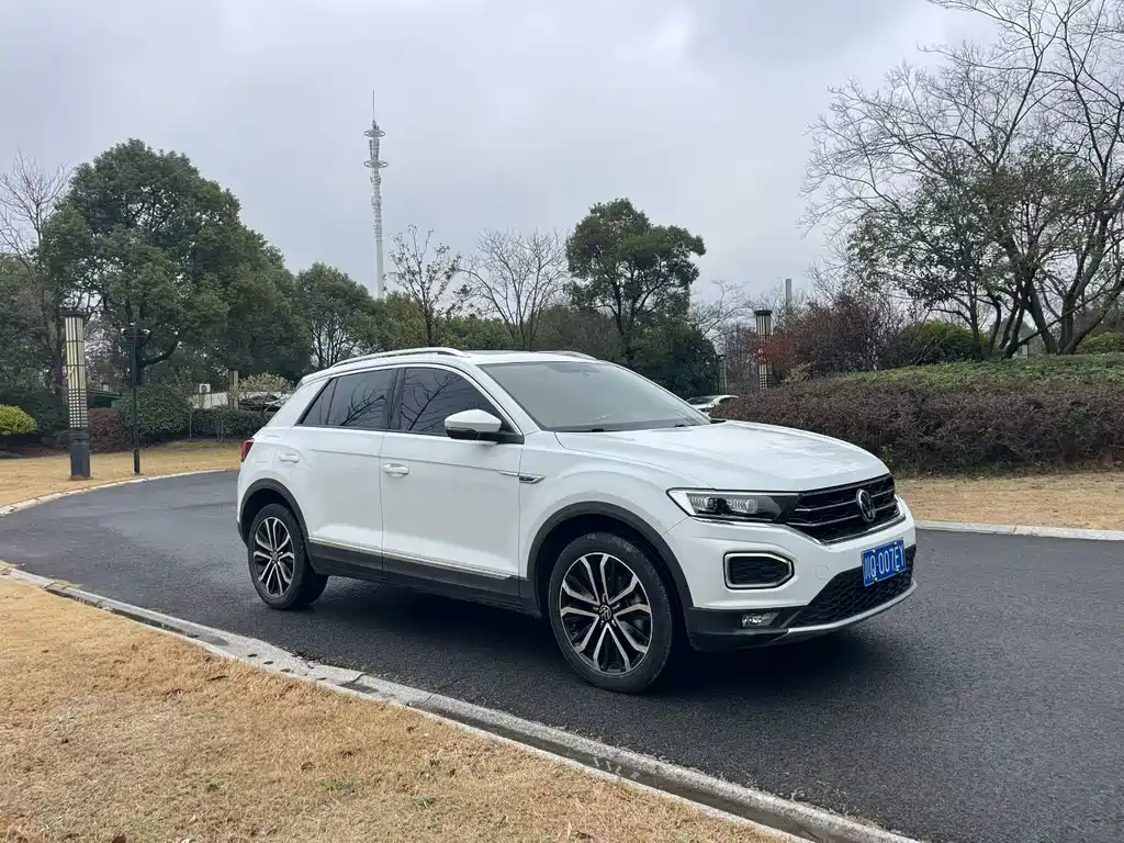 VOLKSWAGEN T ROC EXPLORING SONGS