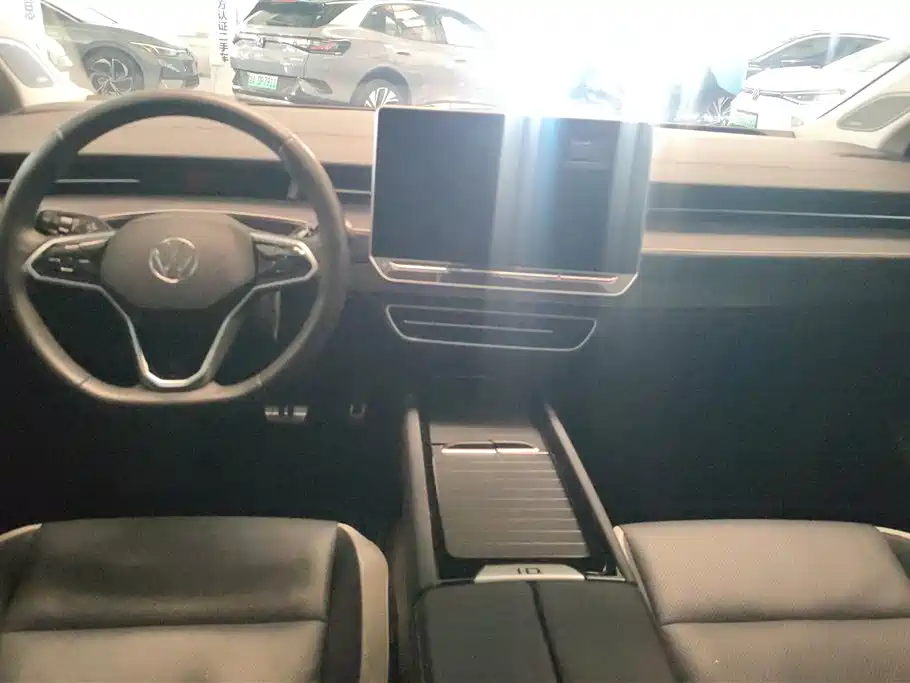 VOLKSWAGEN ID.7 VIZZION