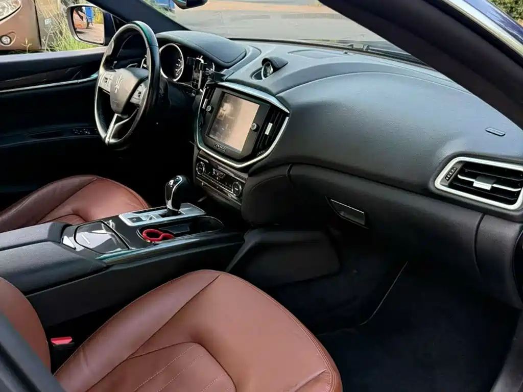 Maserati Ghibli — миниатюра 11