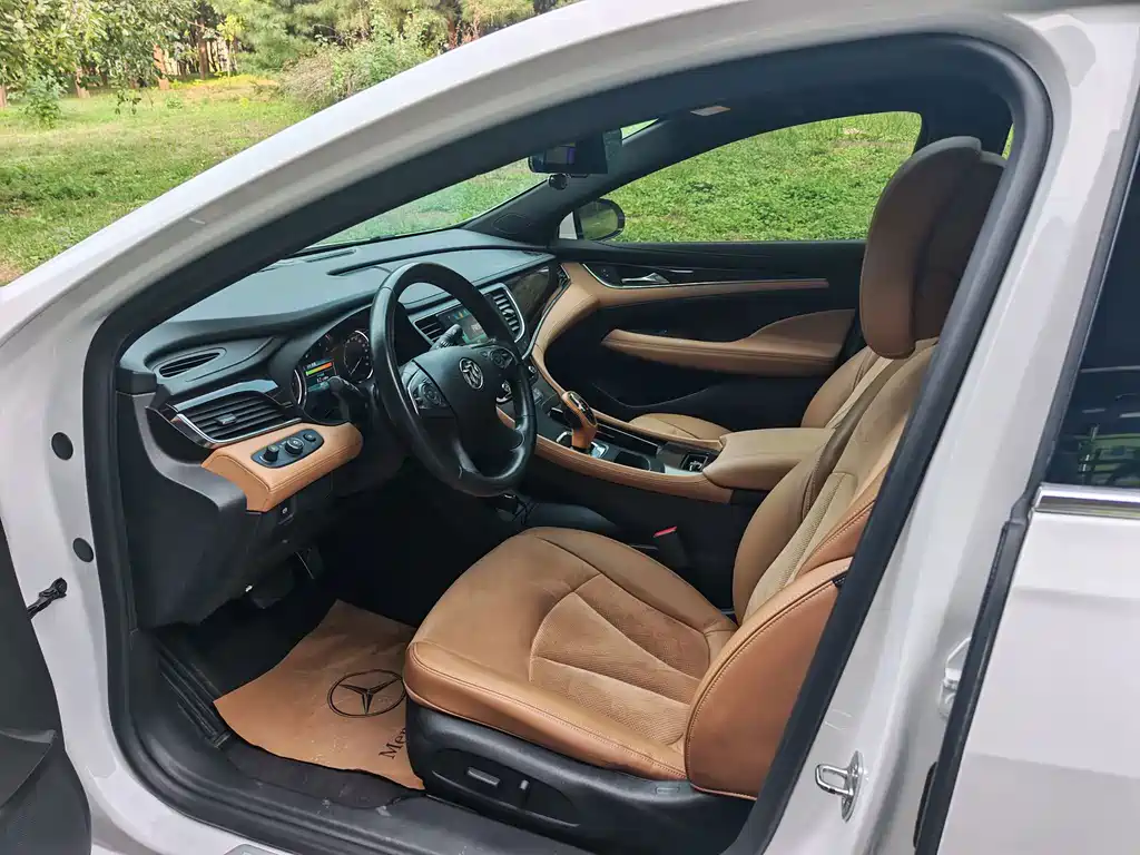 Buick LaCrosse — миниатюра 4