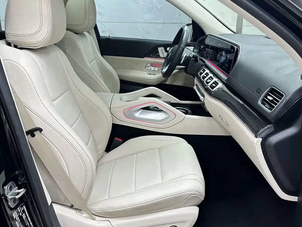 Mercedes-Benz GLS — миниатюра 14