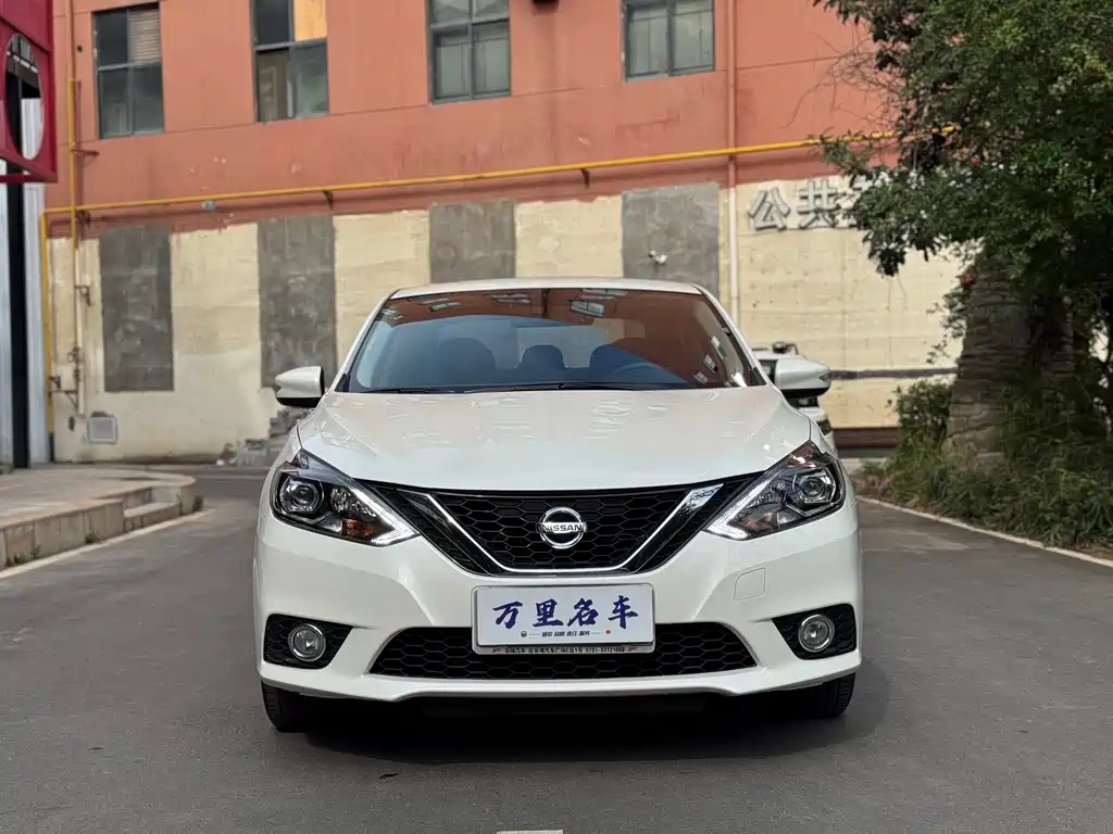 Nissan Sylphy 2018 1.6XV CVT Premium