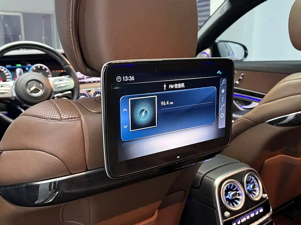 Mercedes-Benz S-Class — миниатюра 17