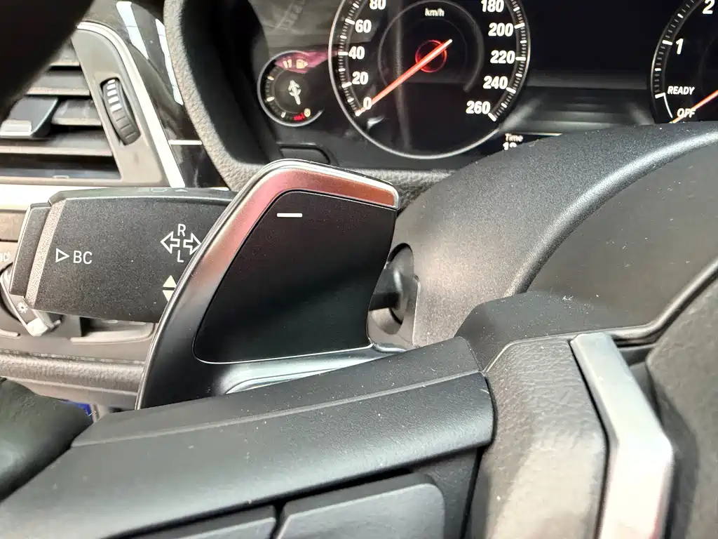 BMW 3 Series — миниатюра 23