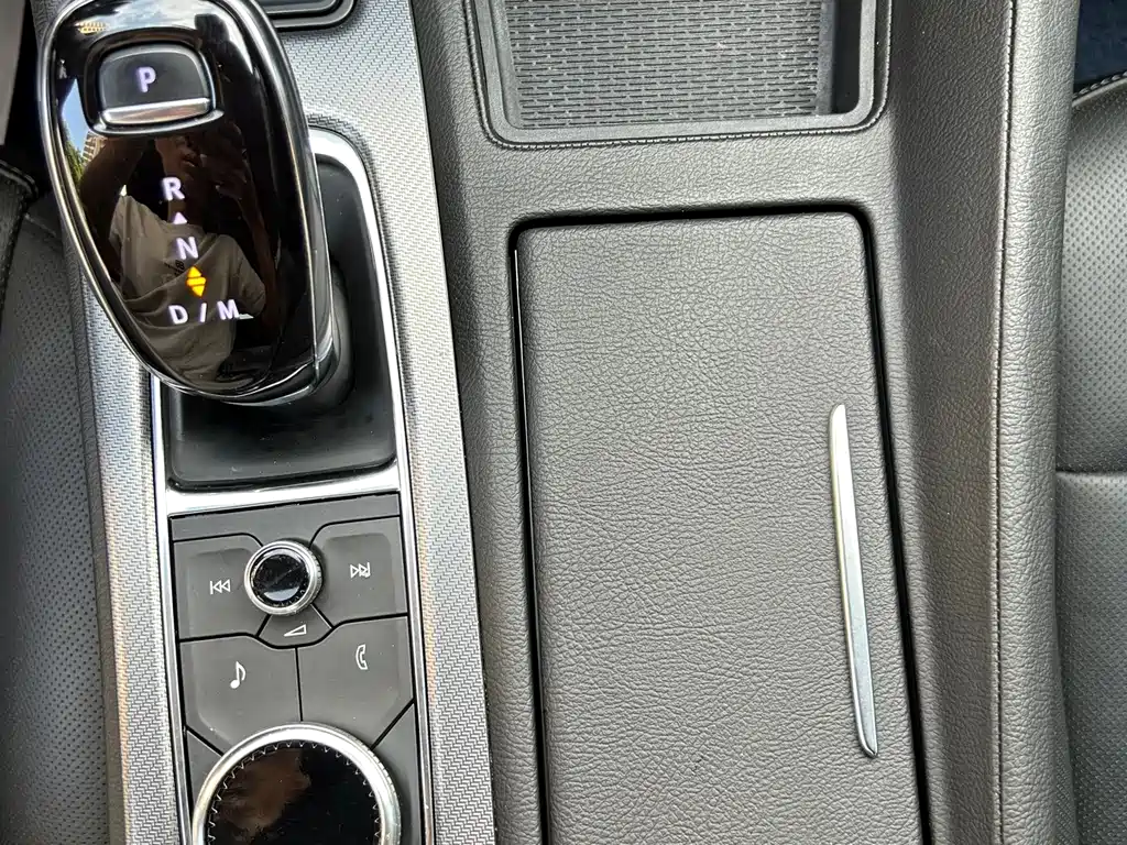 Cadillac CT5 — миниатюра 22