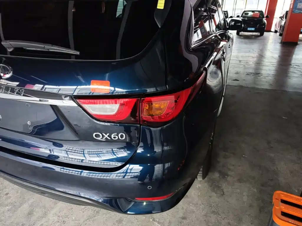Infiniti QX60 (Import) — миниатюра 8