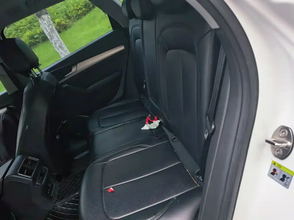 Audi Q5L — миниатюра 15