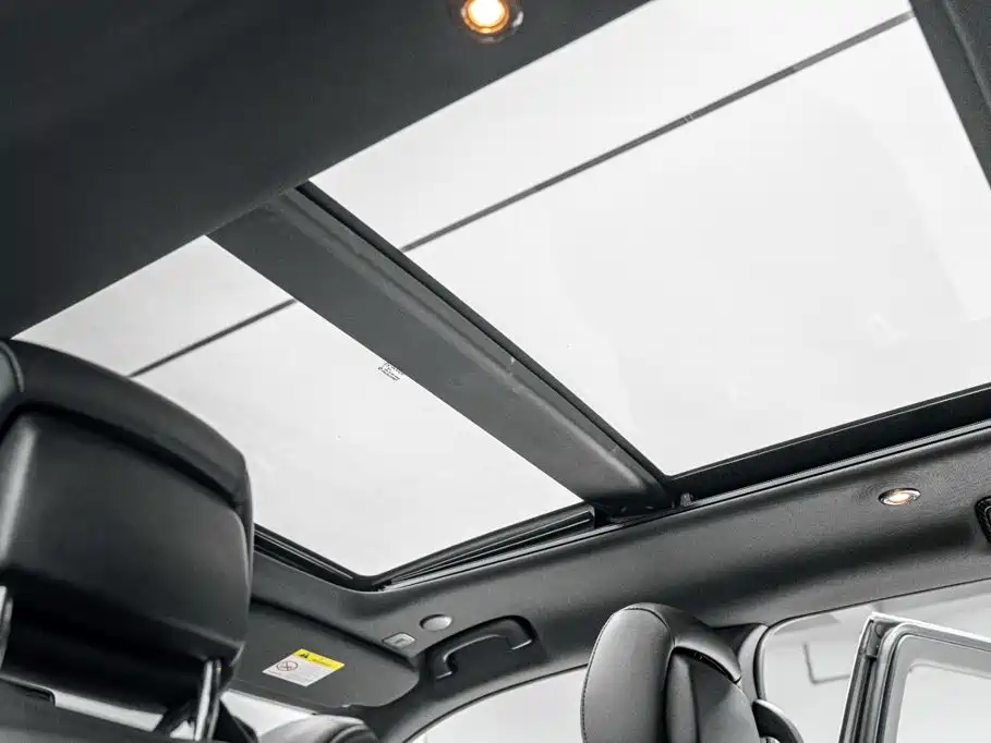 Jeep Grand Cherokee (Import) — миниатюра 28