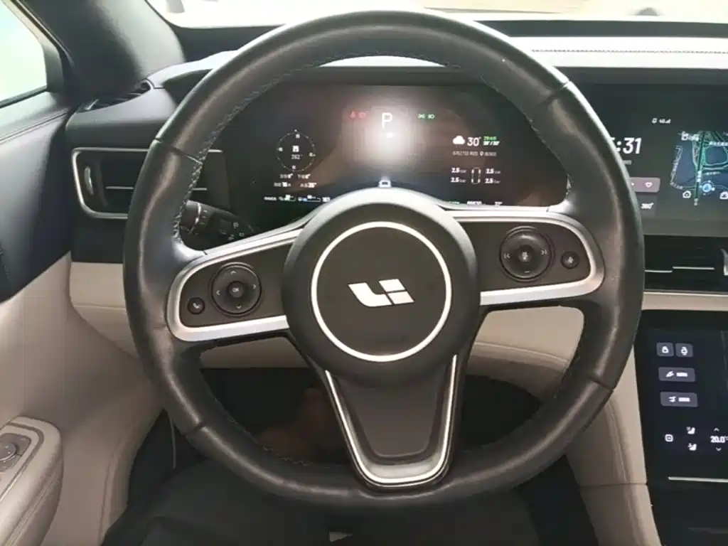 Li Auto Li ONE — миниатюра 11
