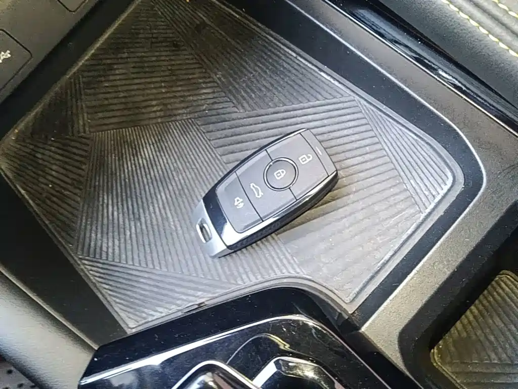 Geely Binyue — миниатюра 9