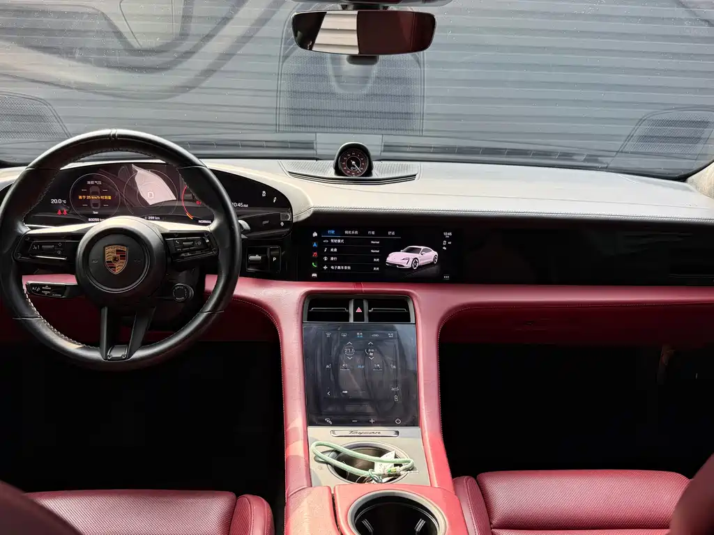 Porsche Taycan — миниатюра 12