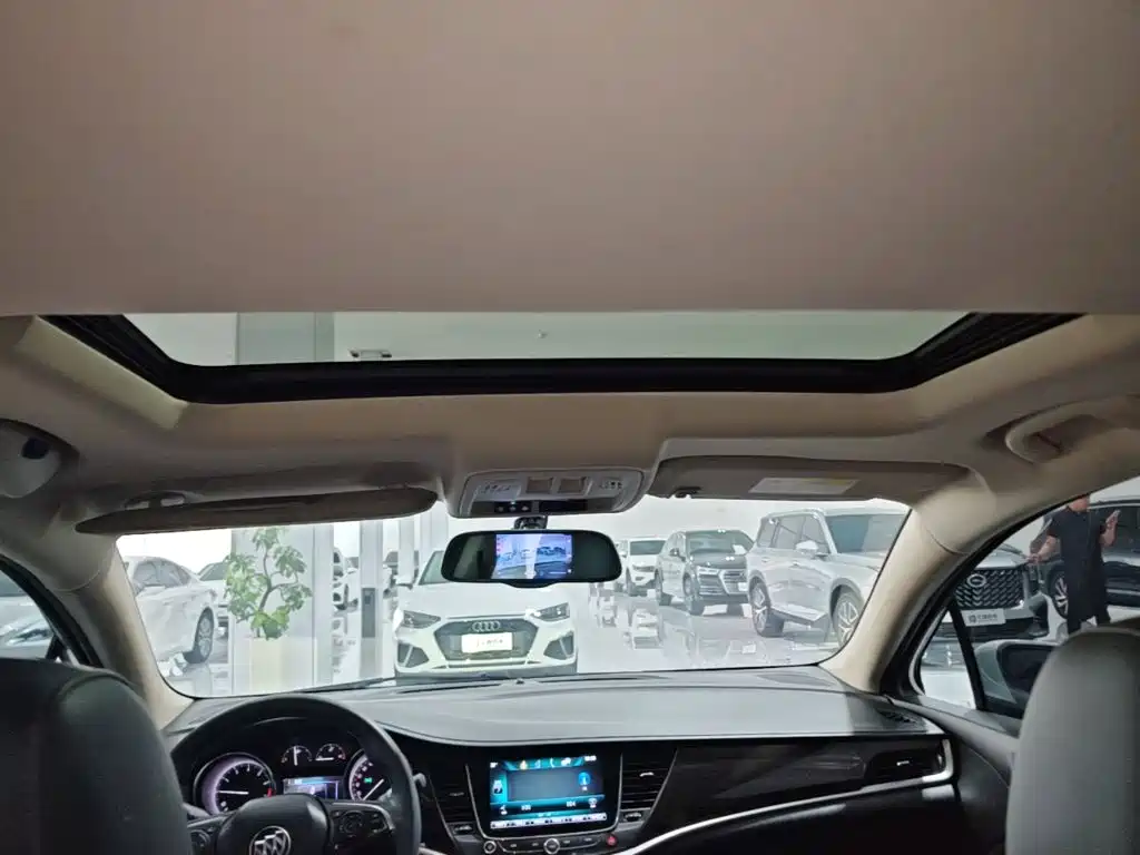 Buick Verano — миниатюра 18