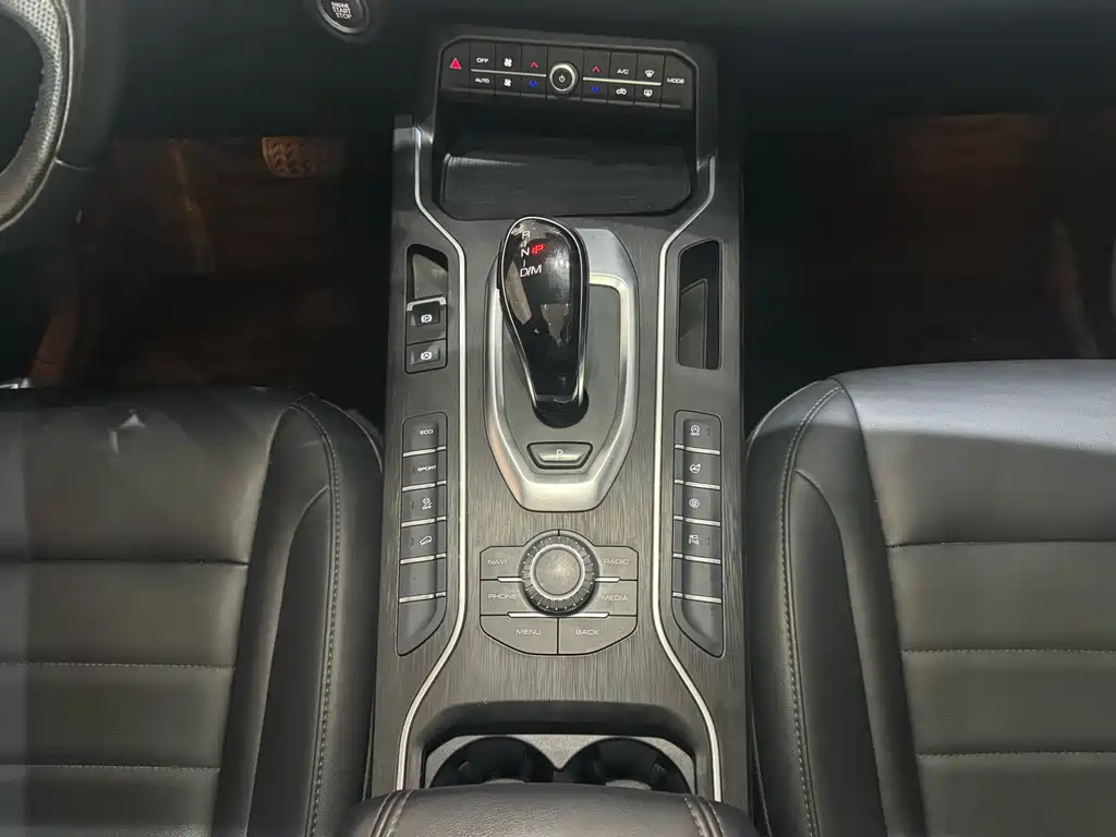 WEI PAI WEI BRAND VV5