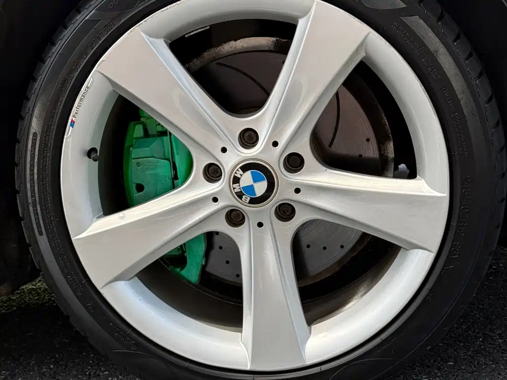 BMW 5 Series GT — миниатюра 9