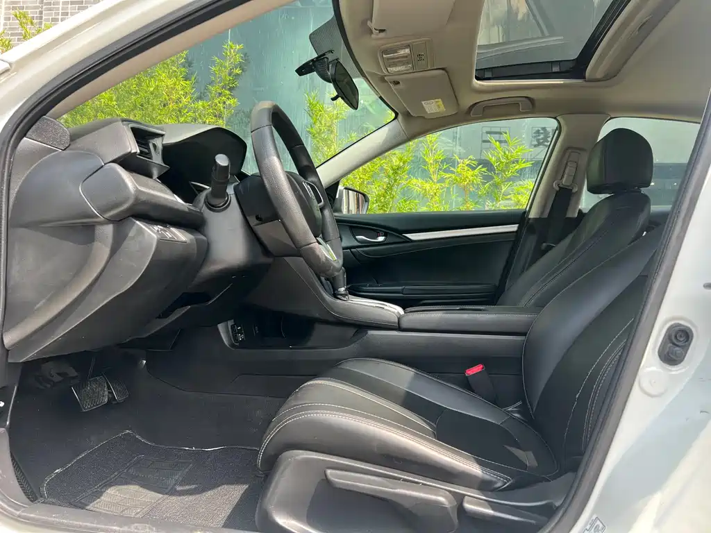 Honda Civic — миниатюра 13