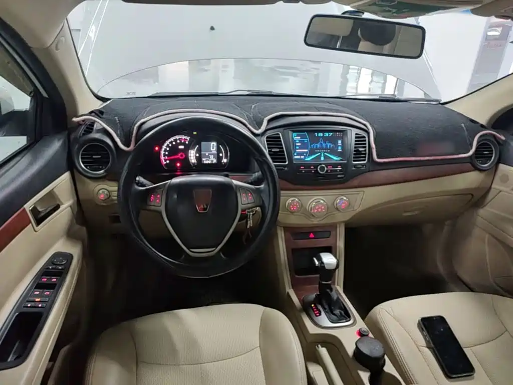 Roewe 350 — миниатюра 10
