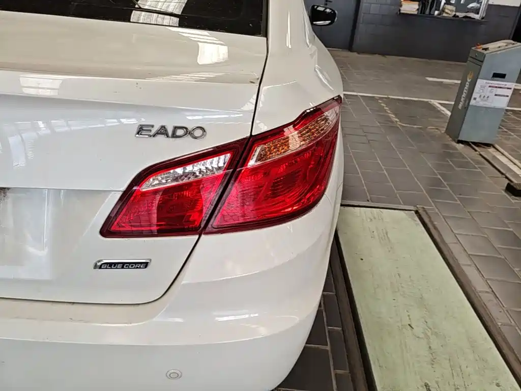 Changan Eado — миниатюра 8