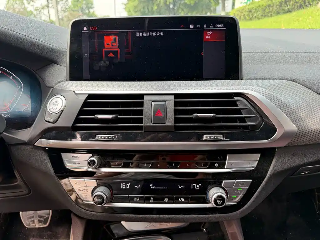 BMW X4 — миниатюра 10