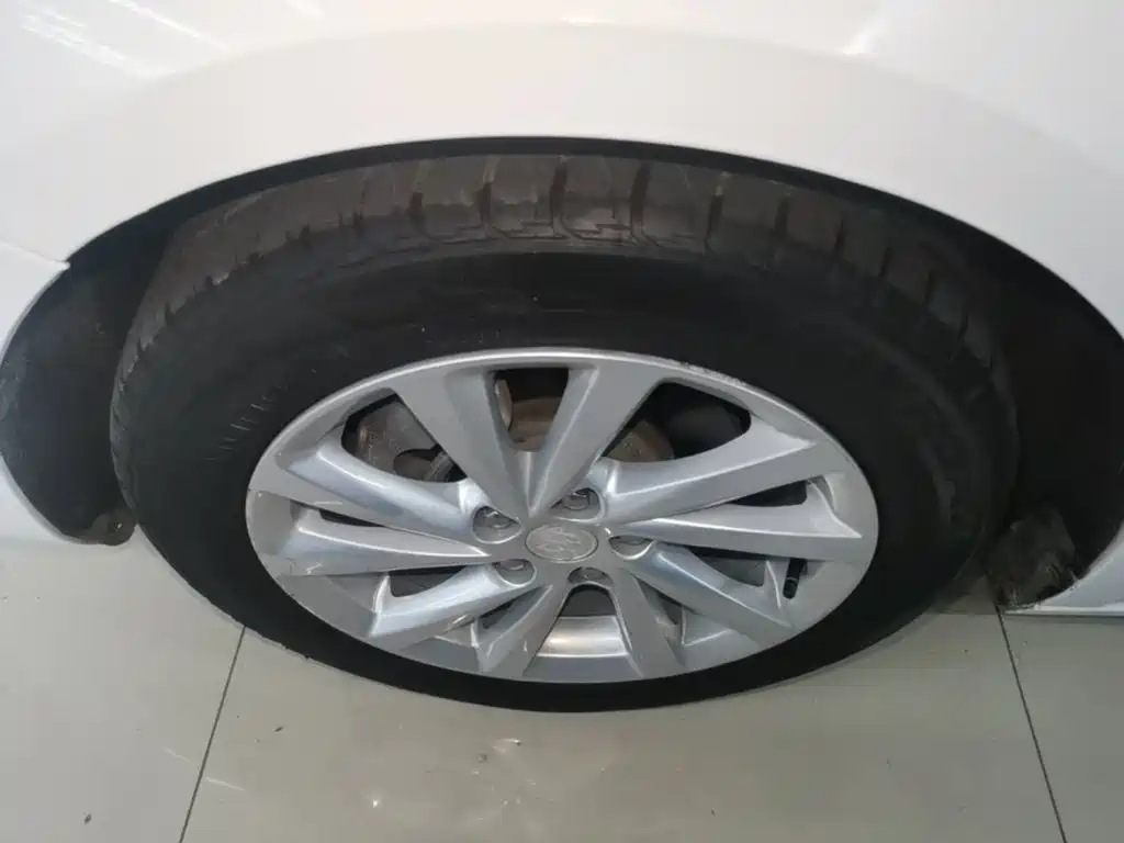 Buick Verano — миниатюра 23
