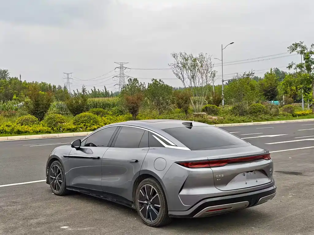 BYD Хань Ли — миниатюра 8