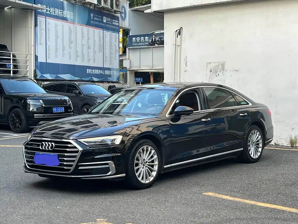 Audi A8 — миниатюра 10