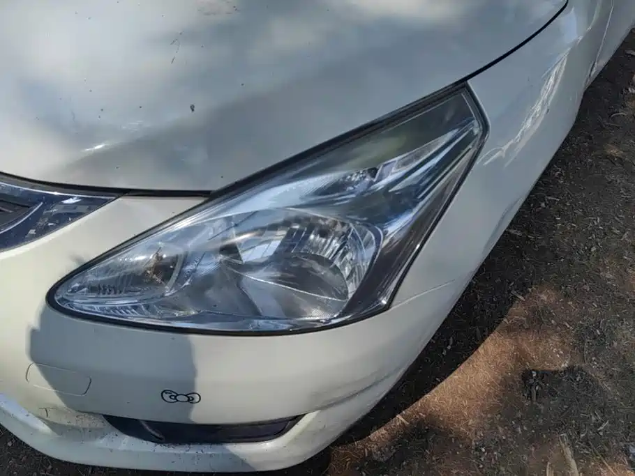 Nissan Tiida — миниатюра 5