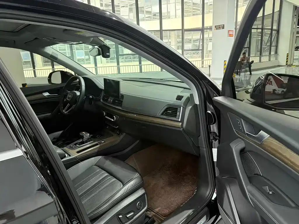 Audi Q5L — миниатюра 7