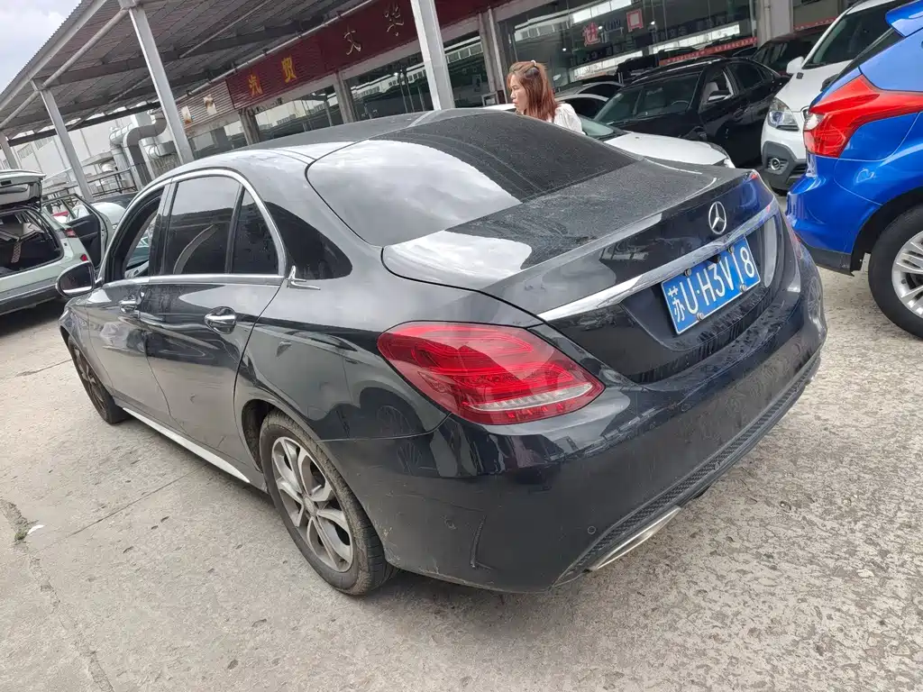 Mercedes-Benz C-Class — миниатюра 3
