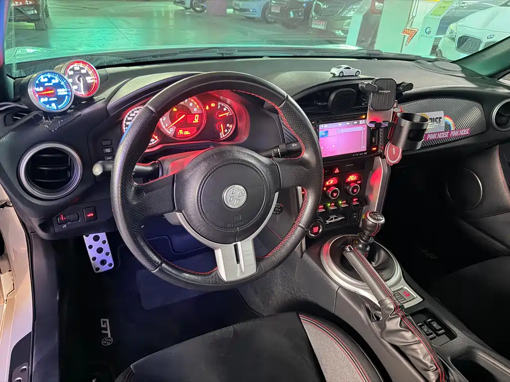 Toyota 86 — миниатюра 10