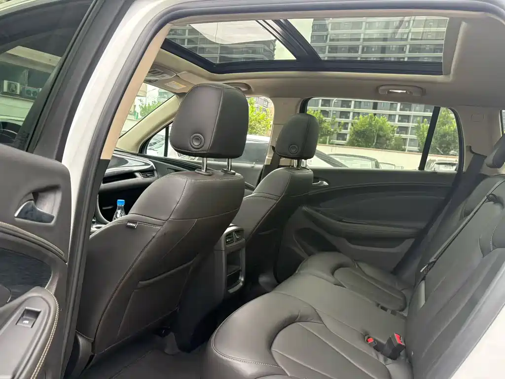 Buick Envision Plus — миниатюра 5