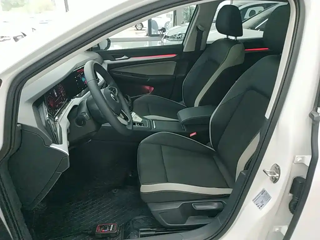 Volkswagen Golf — миниатюра 15
