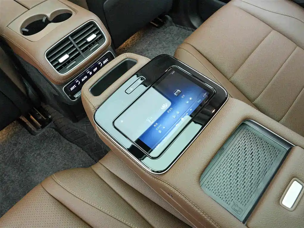 Mercedes-Benz GLE (Import) — миниатюра 17
