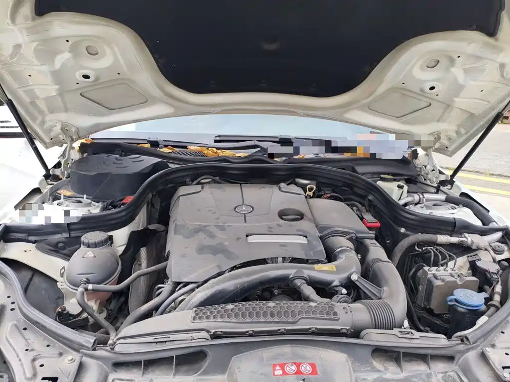 Mercedes-Benz E-Class — миниатюра 19