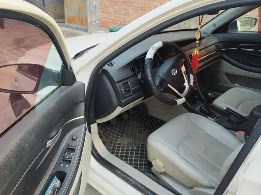 BAIC Senova D50 — миниатюра 7
