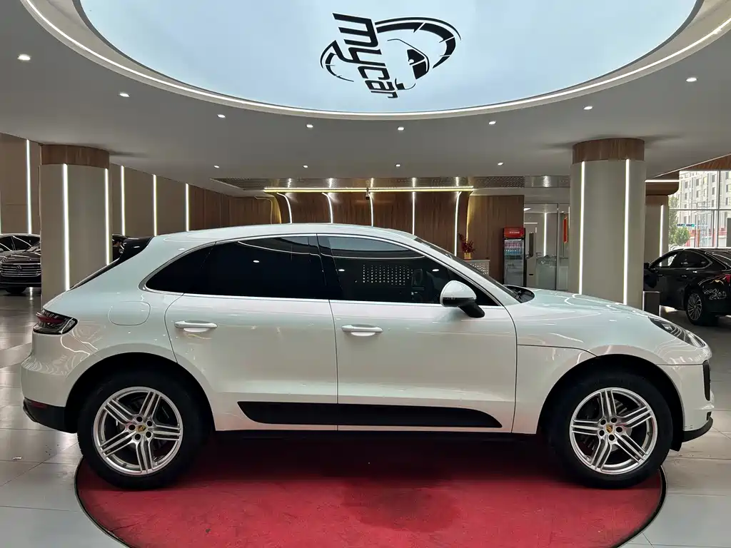 Porsche Macan — миниатюра 4