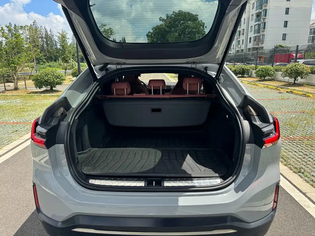 NIO EC6 — миниатюра 10
