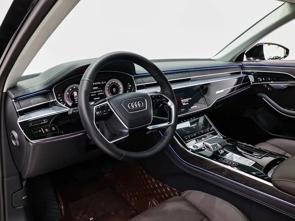 Audi A8 2024 — фото 17