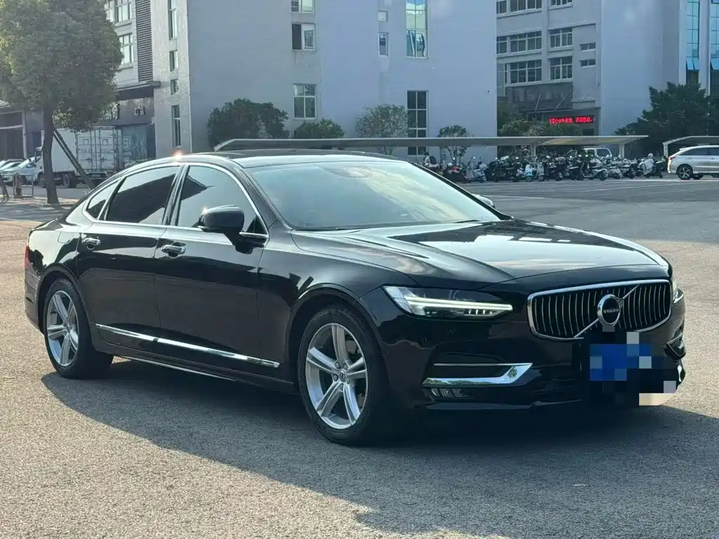 Volvo S90 — миниатюра 3