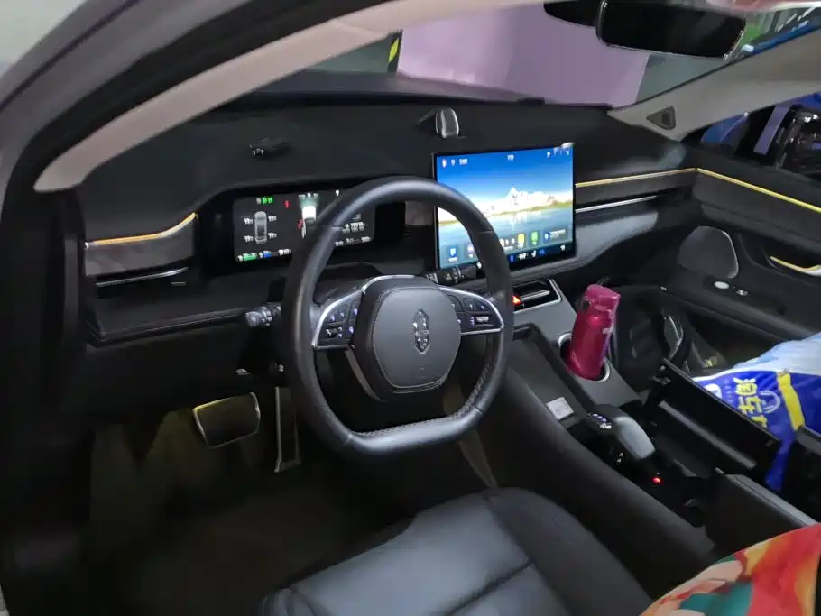 AITO Wenjie AITO M5 — миниатюра 12