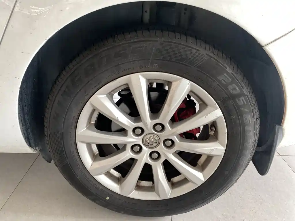 Buick Excelle — миниатюра 15