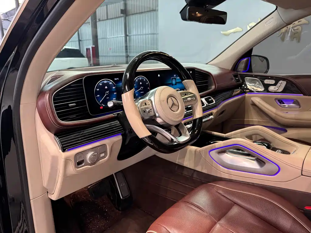 Mercedes-Benz GLS — миниатюра 12