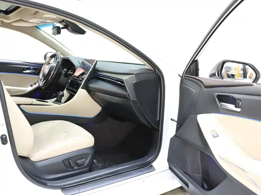 Toyota Avalon — миниатюра 8